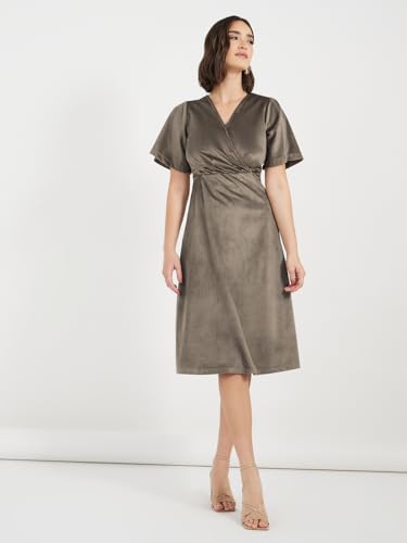 Women Solid V-Neck A-Line Midi