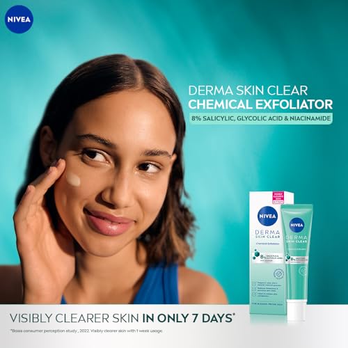 NIVEA Derma Skin Clear Exfoliator