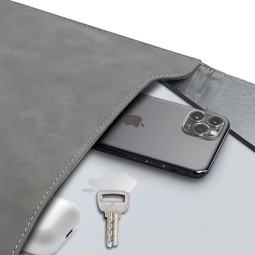 Amazon Basics Hard Shell Laptop