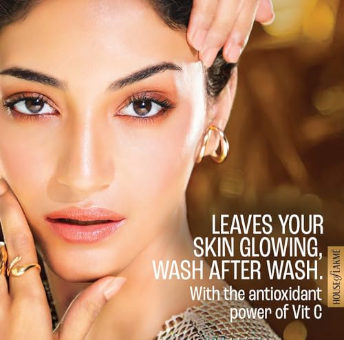 Lakme Vitamin C Brilliance Facewash