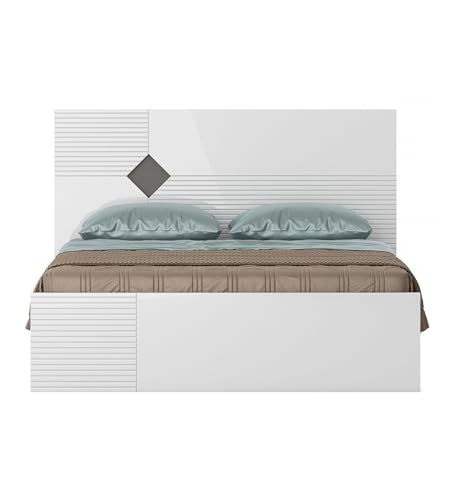 HomeTown Gwen King Bed
