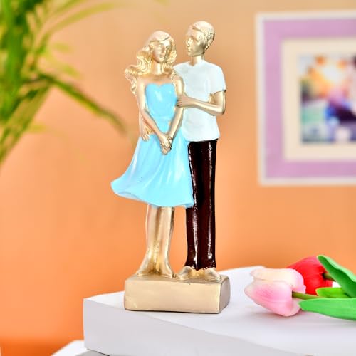 Amazon Basics Romantic Embrace Couple