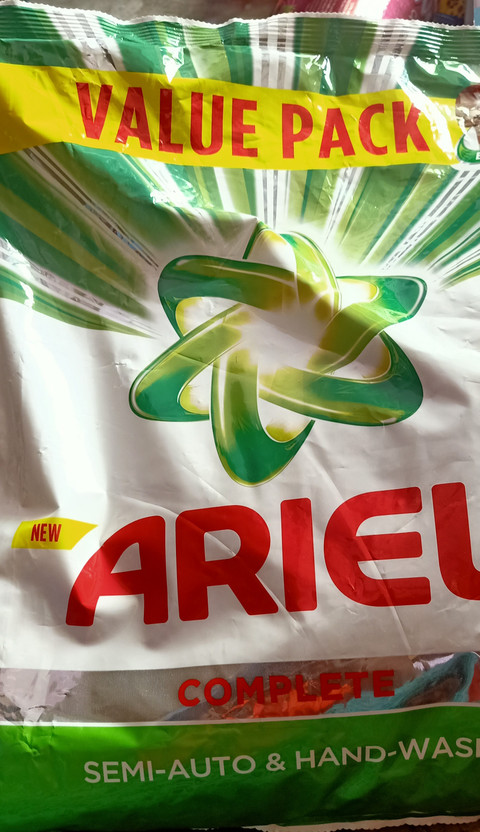 Ariel Complete Detergent Powder (4 kg) - Image 10