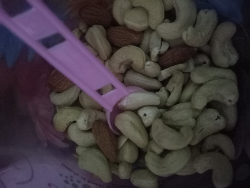Scorist Popular Whole Cashews (1 x 1 kg) - Image 10