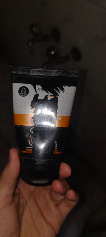 HE De-Tan & Refreshing Cleanser