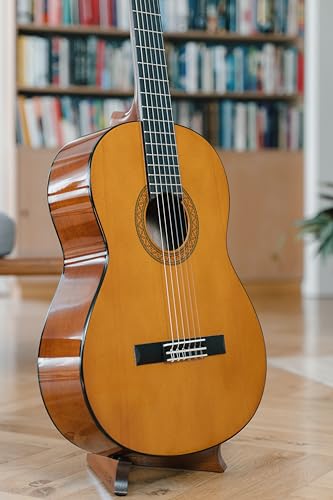 Yamaha C-40 Fullsized Classic Guitar