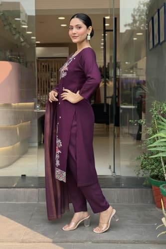 LookMark Women’s Silk Blend Kurta
