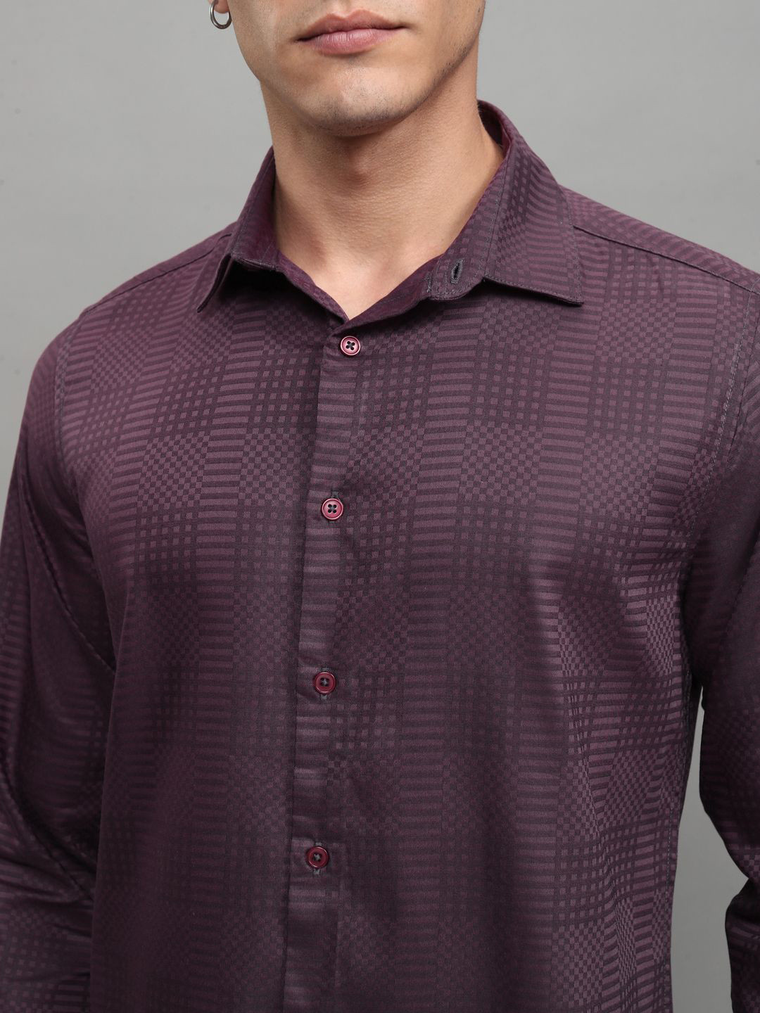 HIGHLANDER Men Dobby Checked Occasion Slim Fit Shirt - Image 2