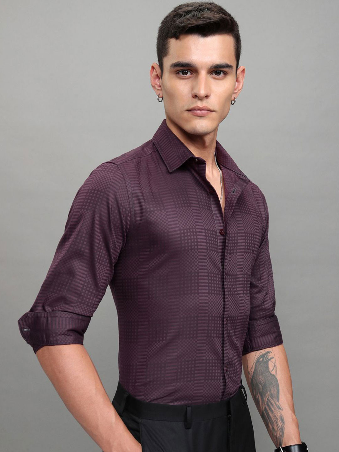 HIGHLANDER Men Dobby Checked Occasion Slim Fit Shirt - Image 3