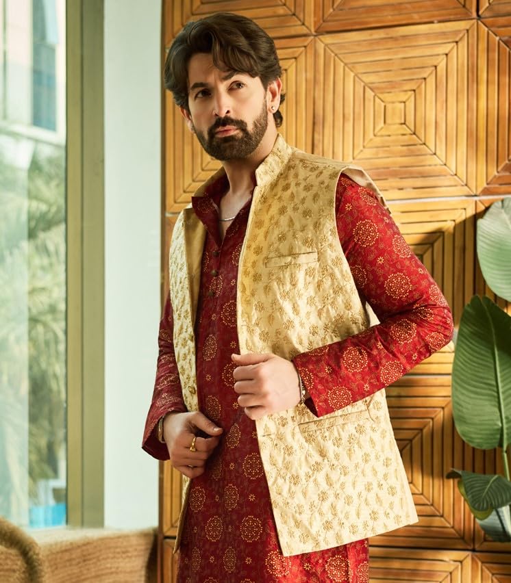 SOJANYA (Since 1958, Men's Silk Fancy Border Dhoti - Image 3