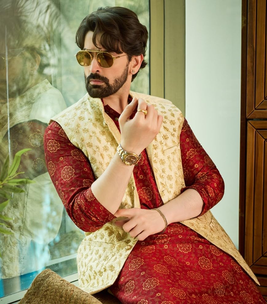 SOJANYA (Since 1958, Men's Silk Fancy Border Dhoti - Image 5
