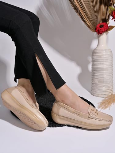Shoetopia Women Pull On Loafers - Image 3