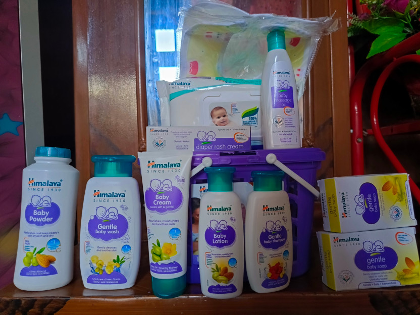 HIMALAYA Happy Baby Gift Pack with Baby Bib (9 in 1) (Purple) - Image 9