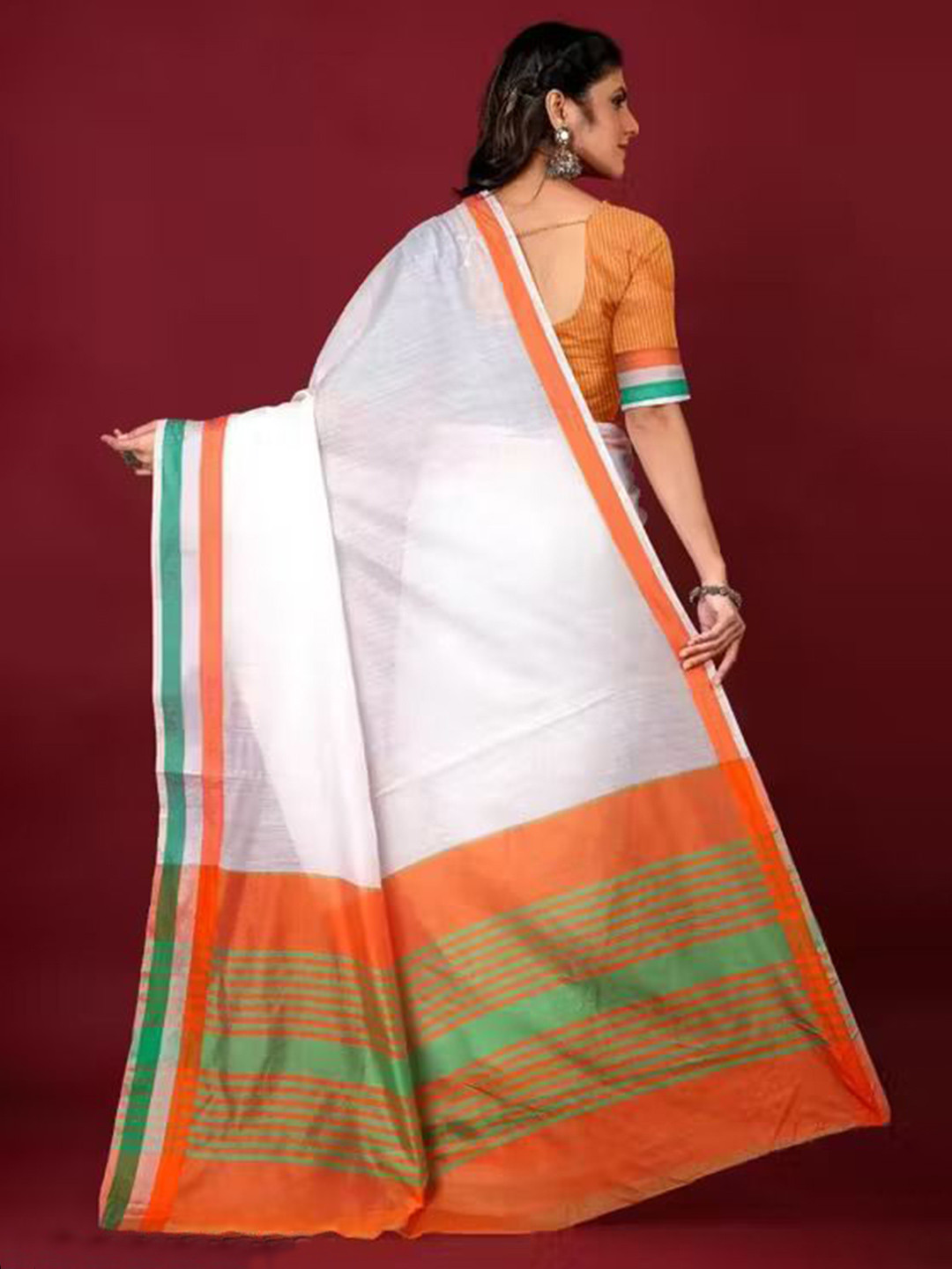 Moda Rapido Solid Cotton Saree with Printed Border - Image 3