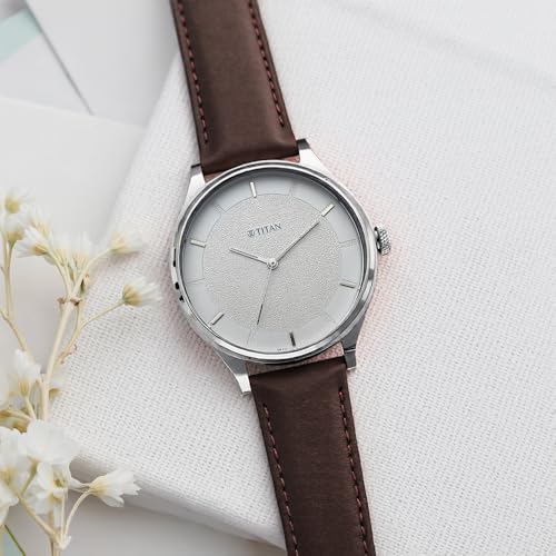 Titan Men's Classic Watch: Gradient