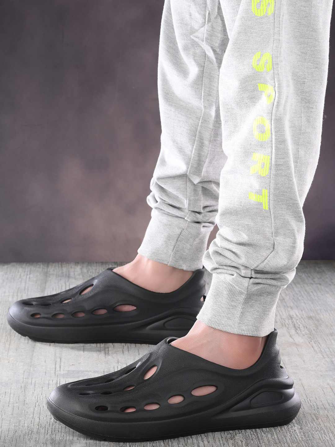 AfroJack Men Croslite Clogs - Image 6