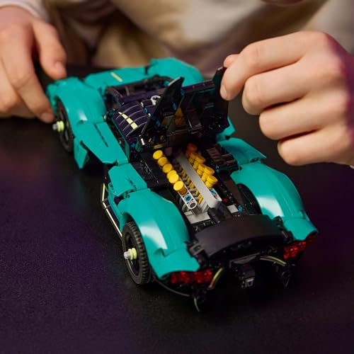 LEGO Technic Aston Martin Valkyrie
