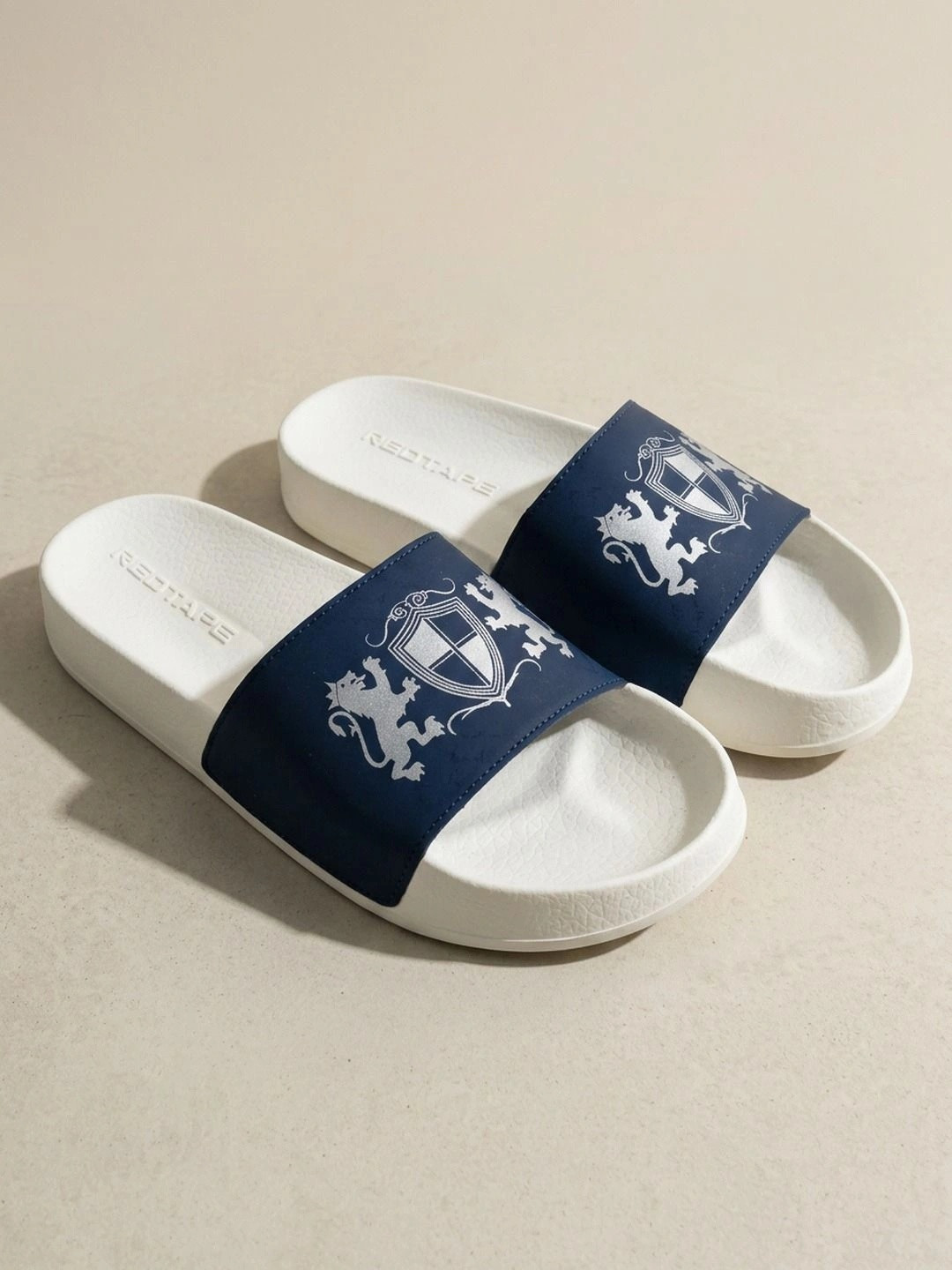 Red Tape Men Printed Sliders - Image 4