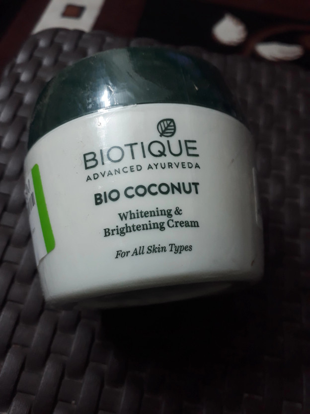 BIOTIQUE Coconut Brightening Instant Glow| Lightweight Face Cream - Image 10