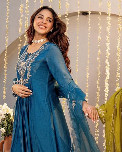 Nermosa Women Embroidery Solid A-Line Kurta and Pant Set with Dupatta - Image 4