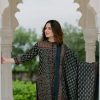Arayna Women’s Cotton Printed Kurta