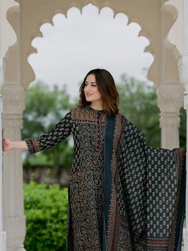 Arayna Women’s Cotton Printed Kurta