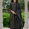 Arayna Women’s Cotton Printed Kurta