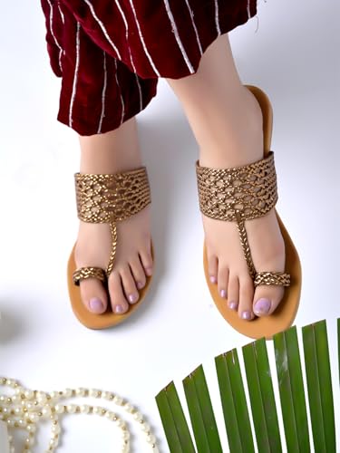 Shoetopia Chic Comfort & Stylish