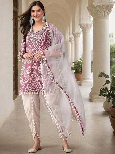 ishin Women Fushia Cotton Blend 3Pcs Kurta Set