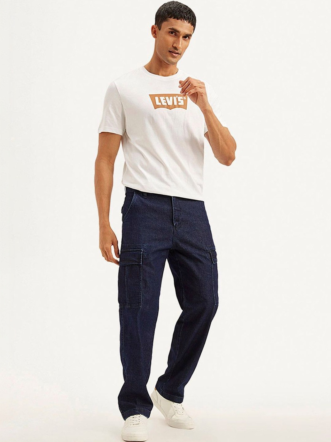 Levis Men Classic Regular Fit Mid-Rise Light Fade Stretchable Jeans - Image 2