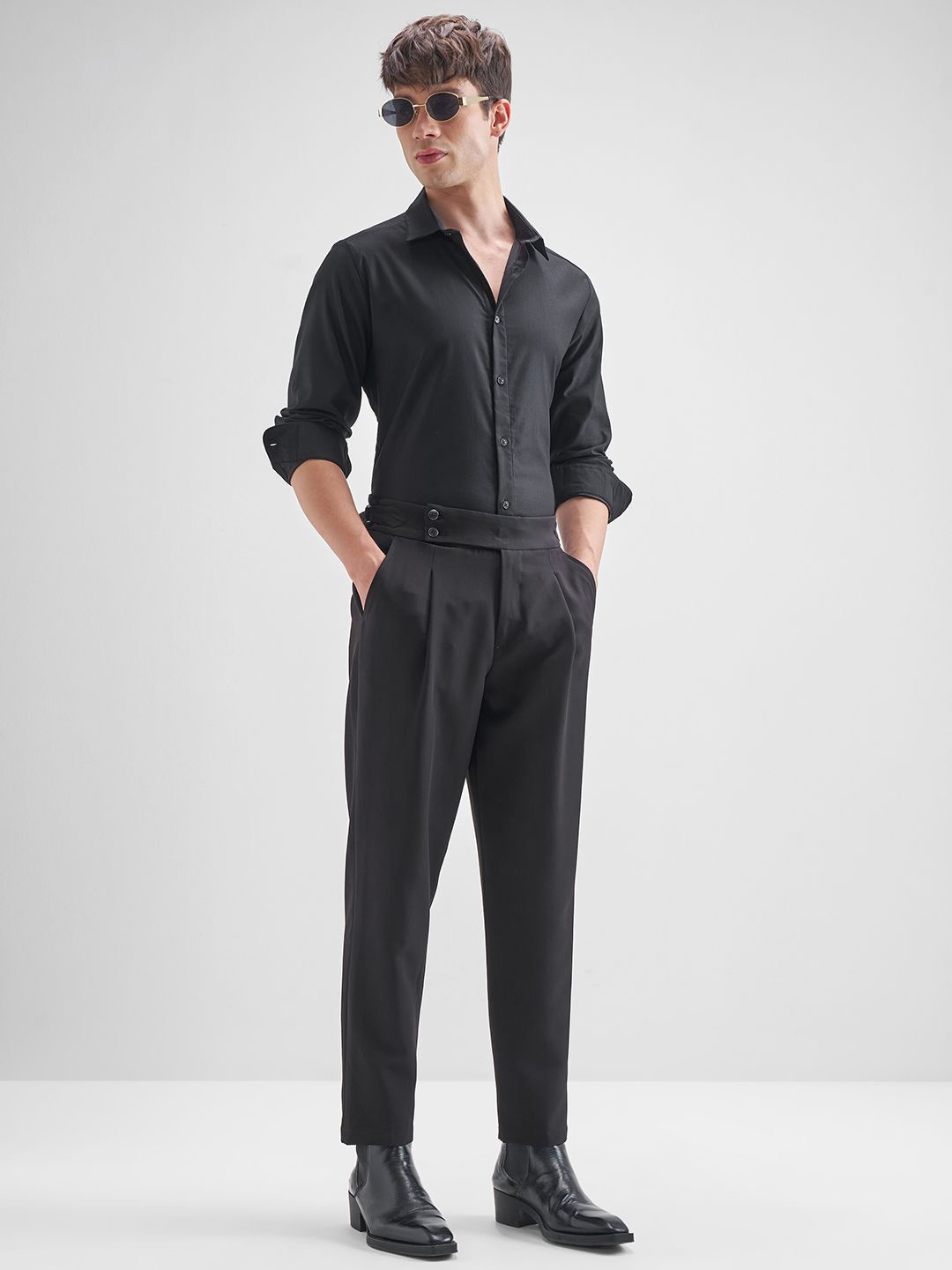 HIGHLANDER Men Relaxed Fit Solid Spread Collar Formal Shirt - Image 5