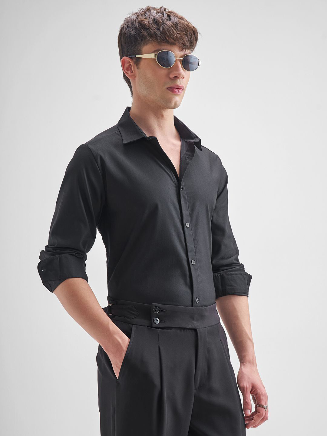 HIGHLANDER Men Relaxed Fit Solid Spread Collar Formal Shirt - Image 6