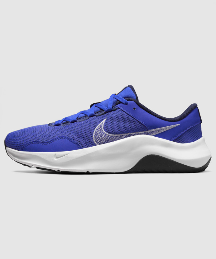 NIKE m legend essential 3