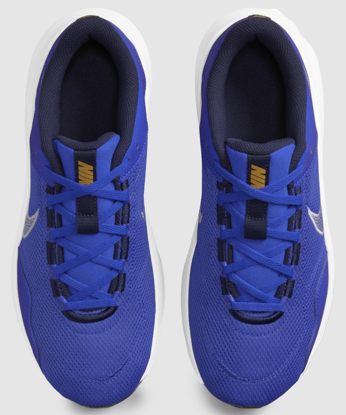 NIKE m legend essential 3