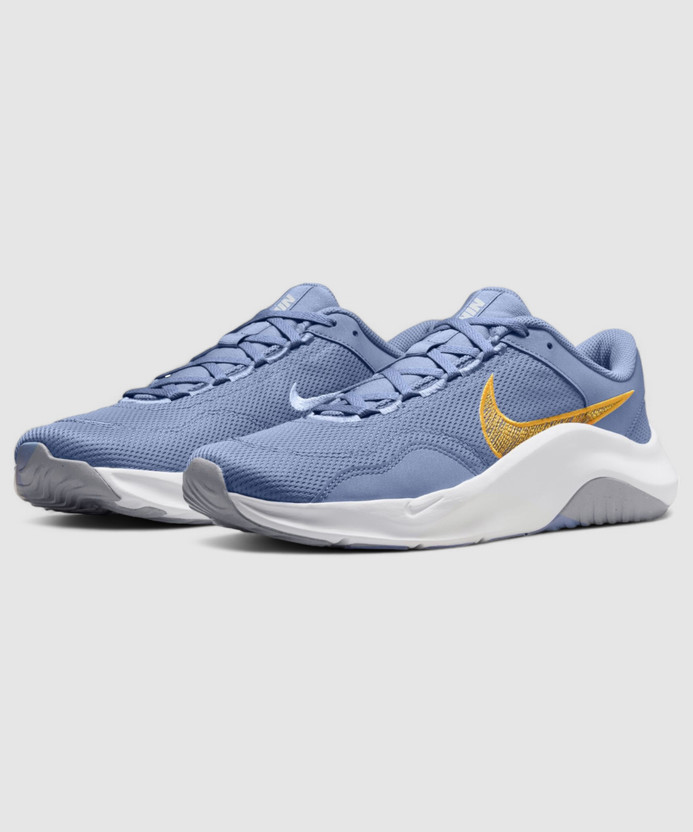 NIKE m legend essential 3