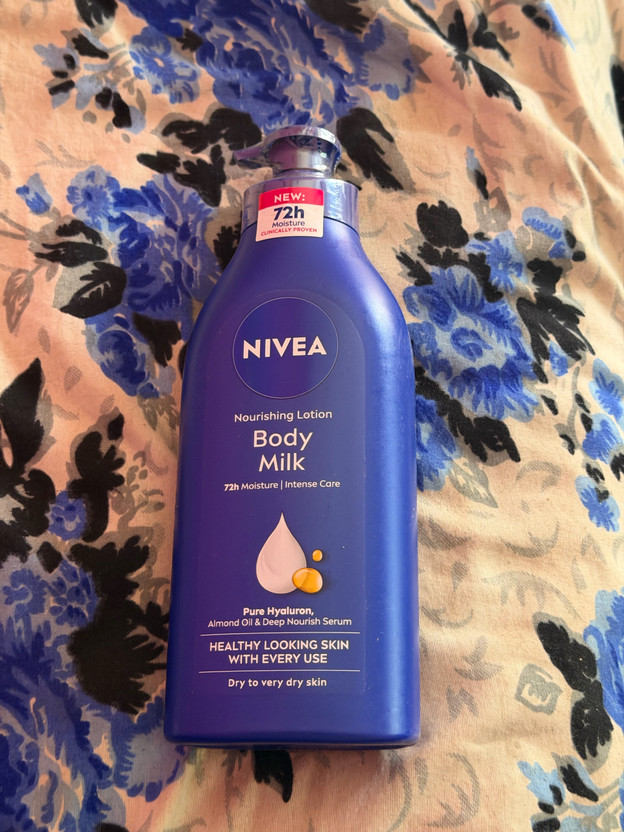 NIVEA Nourishing Body Milk
